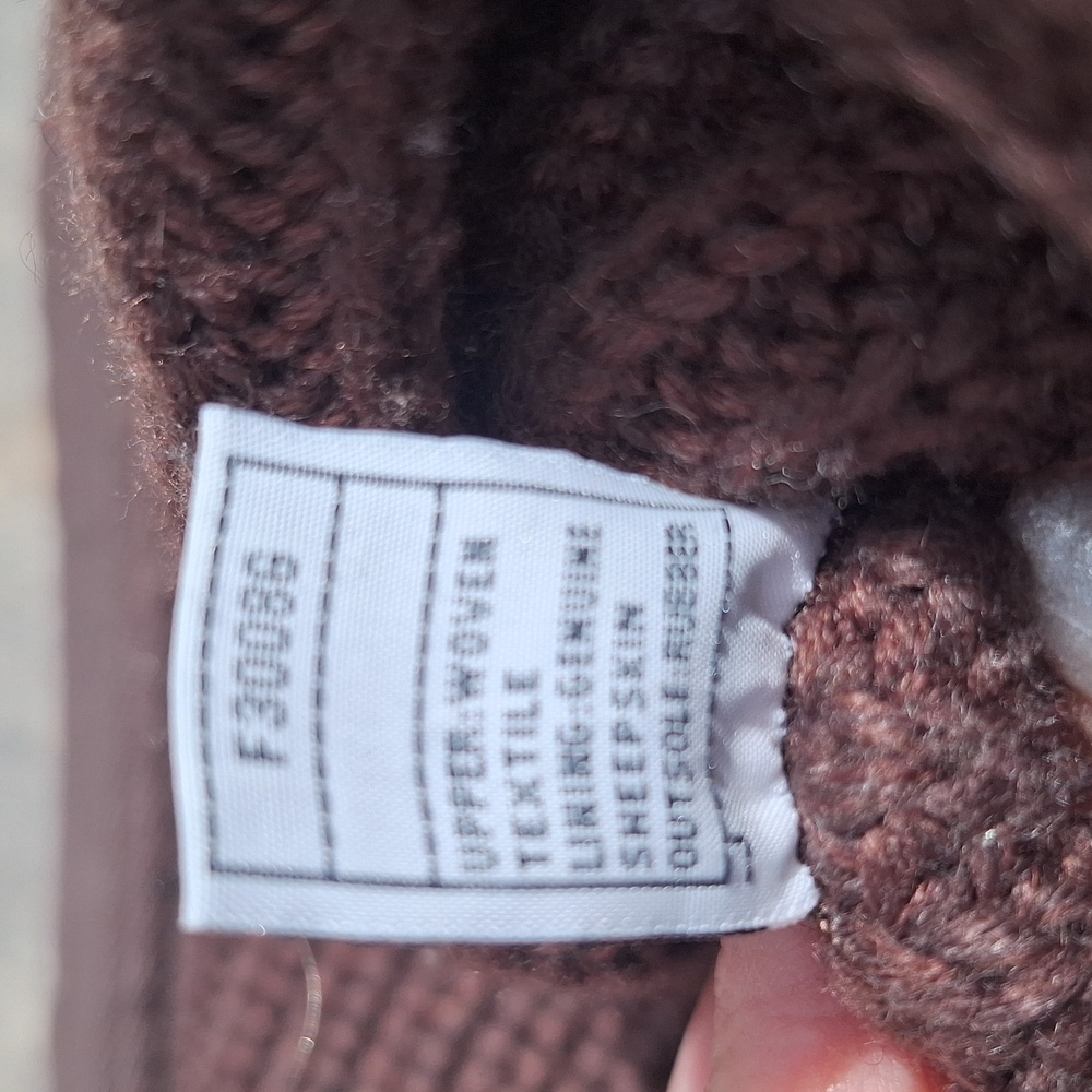 UGG Brown Knit Convertable Boots  Size 7 Good Condition!! - Picture 15 of 15